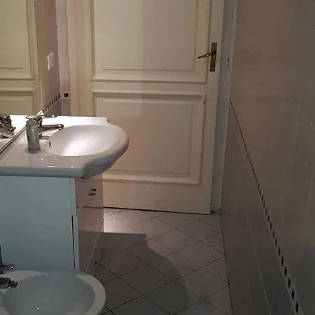 Central Rooms Guest house *
