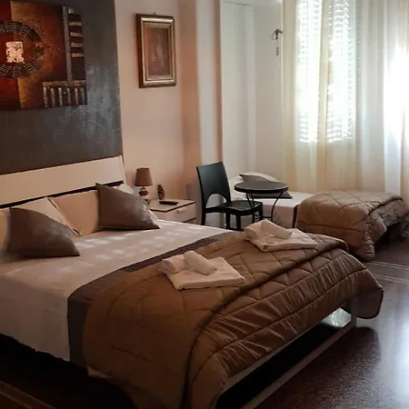 Central Rooms