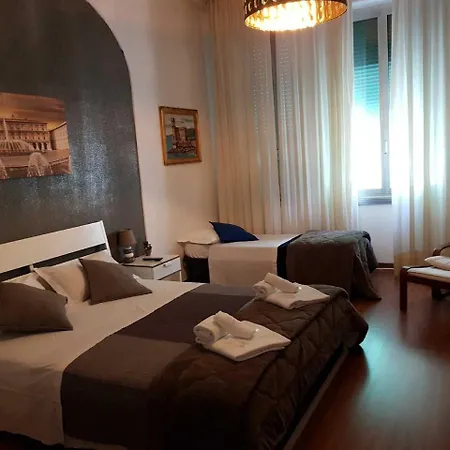 Central Rooms Guest house *