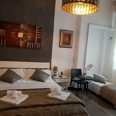Central Rooms Guest house Genoa